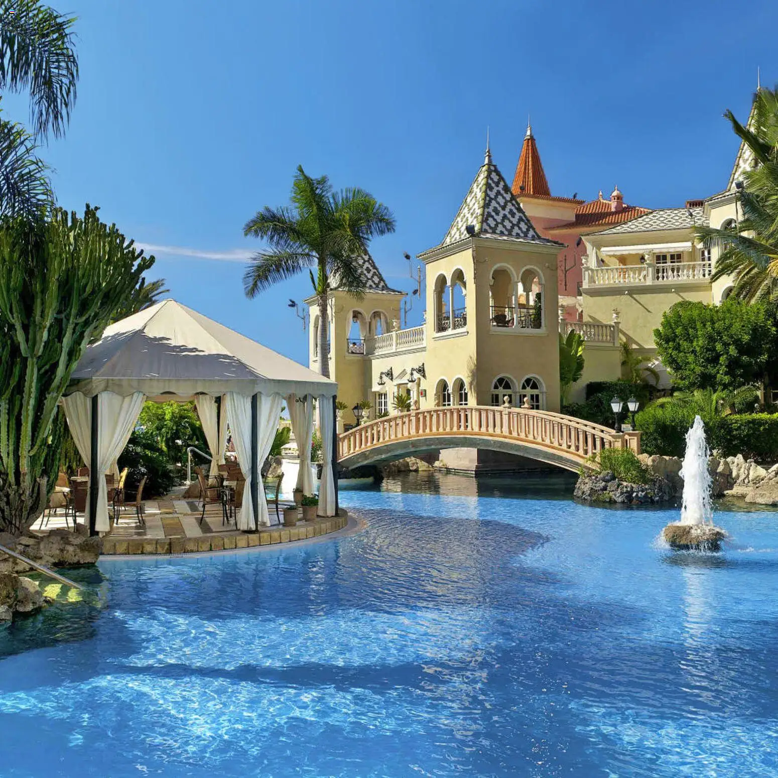 TUI airtours Katalog Finest 2025/26 - Seite 13 - gültig ab 01.12.2025